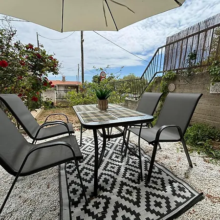 Διαμέρισμα Kiki's House PalaiónTsiflíkion